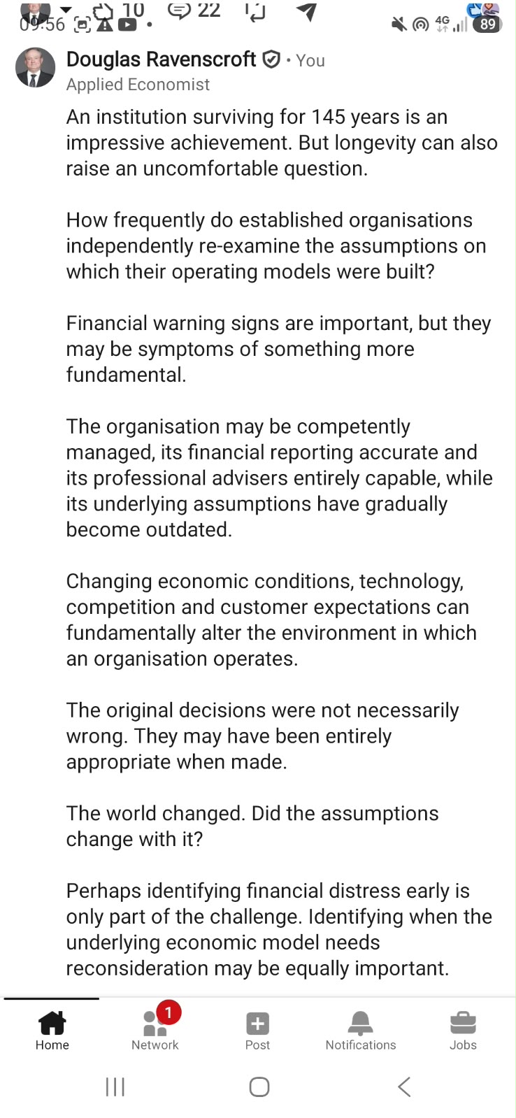 LinkedIn post by Laurence Vogel sharing the article 'University of Nottingham: Why early warning signs of financial distress matter'.